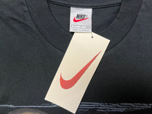 Carregar imagem no visualizador da galeria, ¡Nueva con etiquetas! Camiseta Algodón Ronaldo R9 Nike Vintage - S/M
