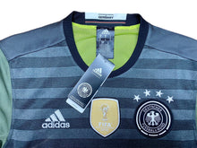 Cargar imagen en el visor de la galería, ¡Nueva con etiquetas! Camiseta Alemania 2016 Adidas - S/M

