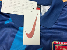 Carregar imagem no visualizador da galeria, ¡Nueva con etiquetas! Camiseta Arsenal 1995-96 Nike Vintage - L/XL
