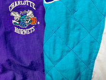 Carregar imagem no visualizador da galeria, Parka Charlotte Hornets Starter Vintage - L/XL
