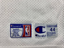 Cargar imagen en el visor de la galería, Camiseta Boston Celtics Paul Pierce #34 Champion Authentic Pro Cut Vintage - L/XL
