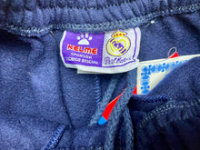 Cargar imagen en el visor de la galería, ¡Nuevo con etiquetas! Pantalón Real Madrid CF 90’ Kelme Vintage- XS/S
