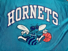 Cargar imagen en el visor de la galería, Camiseta Reversible Charlotte Hornets Starter Vintage - L/XL
